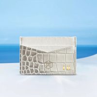 Portatessere in pelle di coccodrillo bianco himalaya