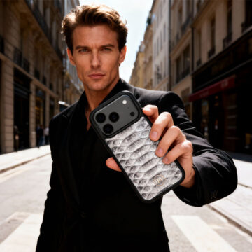 COVER-IPHONE-17-PRO-IN-PELLE-DI-PITONE-BIANCO-3
